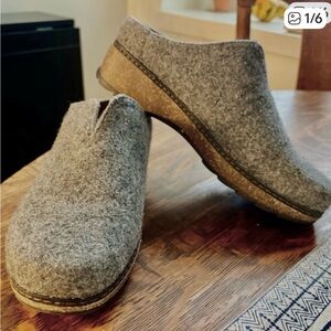 Earth felt clogs mules slippers with cork soles, EUC
